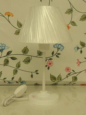 Abajur infantil liso branco
