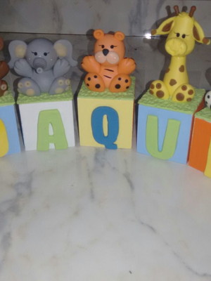Cubos com nome "animais"