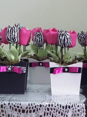 Cachepos de tulipas pink e zebra
