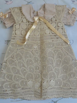 Vestido todo em renda renascença feito a