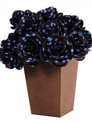 Cachepot com flores artesanais