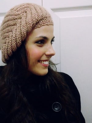 Gorro de lã em tricô (bege)