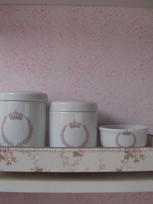 Kit em porcelana higiene bebê menina