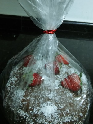 Panetone de beijinho com morango