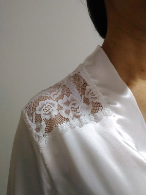 Robe cetim com aplicação de renda - longo