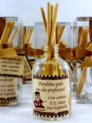 Lembrancinha mini aromatizador dia dos professores professor