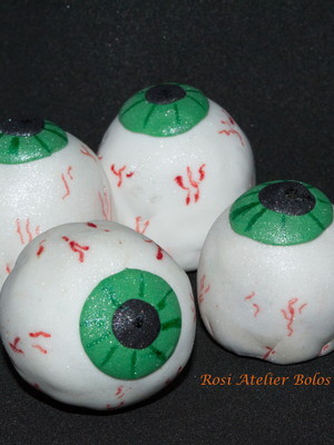 Kit 10 uni |bombom de chocolate - olho do halloween