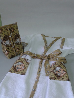 Saída de banho com necessaire