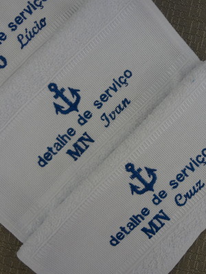 Toalha de mão bordada com nome kit com 3