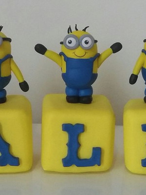 Cubos com nome - minions