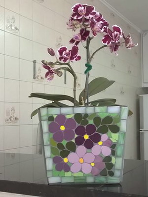 Cachepot em mosaico