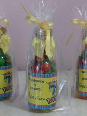 Mini garrafinhas com guloseimas