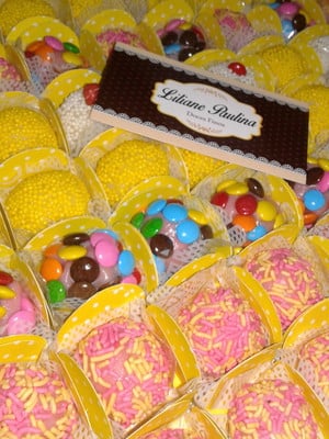 Brigadeiro,beijinho e bicho de pé