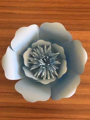 Flor gigante de papel
