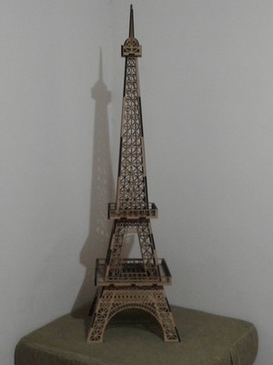 Torre eiffel 2 mtrs mdf 6mm