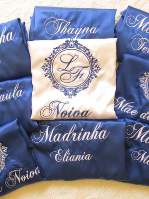 Robe de cetim (5 unidades , 1 com brasão)