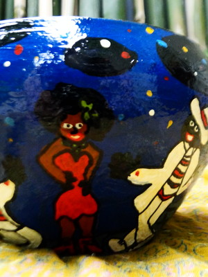 Vaso pintado com tema samba