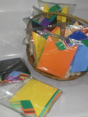 Bandeirinhas de e.v.a para festa junina