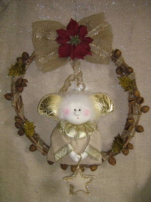 Guirlanda com anjo.