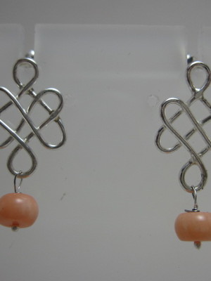 Brinco em prata 950 com coral natural
