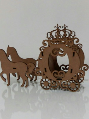 Kit com 5 cachepots carruagem com coroa