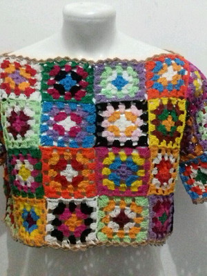 Blusa colorida squares