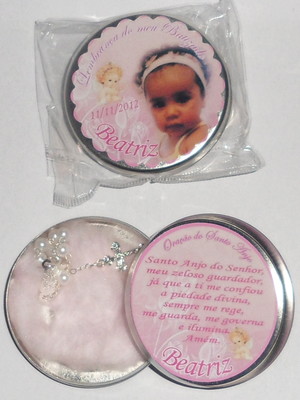 Latinha para batizado com mini terço