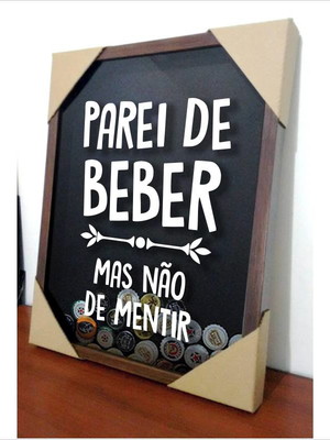 Quadro porta tampinhas - parei de beber