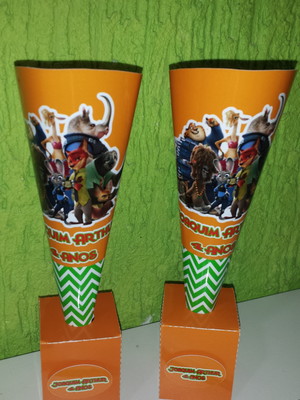 Cone com suporte zootopia