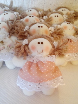 12 bonequinhas chaveirinho