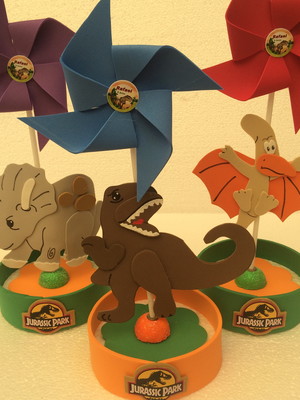 Enfeite de mesa jurássic park com 10