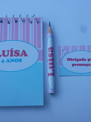 Bloquinho personalizado com lápis listras
