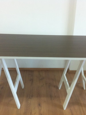Mesa cavalete locação
