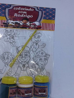 Kit com desenhos e tintas guache 10 peça