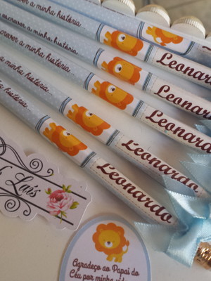 Lápis com laço leão (30 un)