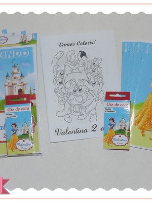 Kit livro de colorir + giz de cera