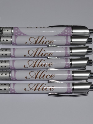 Caneta personalizada com tag