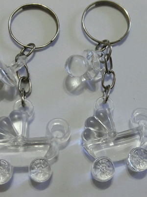 25 chaveiro duplo carrinho com chupeta com tag personalizada