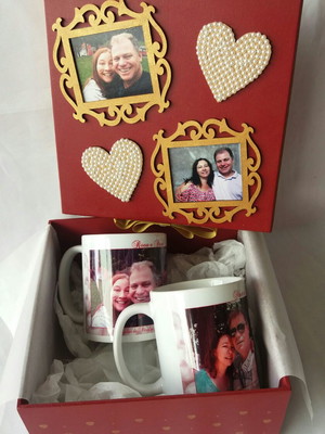 Caixa em mdf com canecas personalizadas