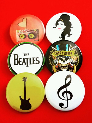 Kit (6) buttons: música