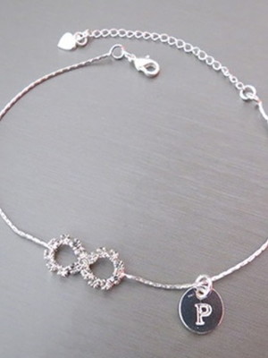 Pulseira com iniciais