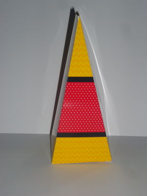 Cone triangular estampado mickey, minnie