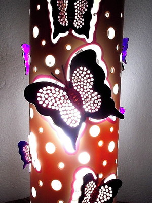 Luminária de mesa borboletas roxo/lilás