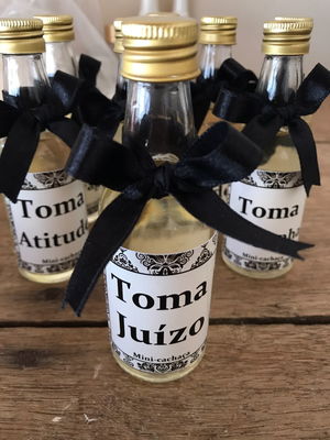 Garrafinhas personalizadas