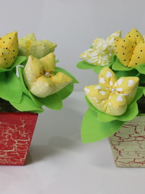 Dupla de vaso em mdf com tulipas de tecidos