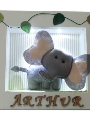 Porta maternidade elefante com leds