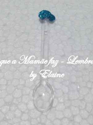 1 mini colher para doce com aplique de carro de eva glitter