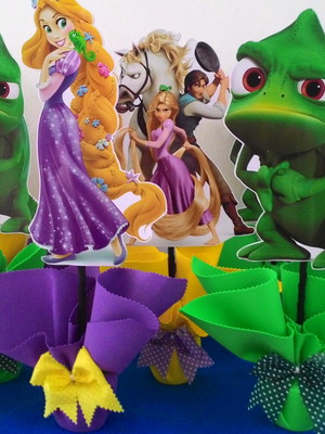 Centro de mesa rapunzel enrolados variados
