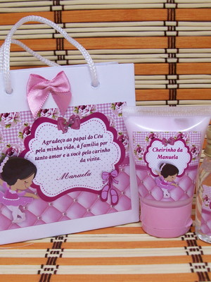 Sacolinha com hidratante e aromatizador