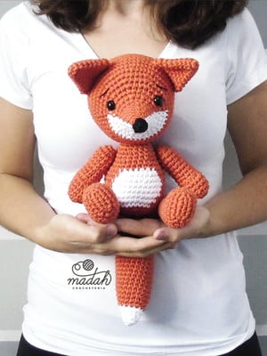 Amigurumi de crochê - raposinha lisa